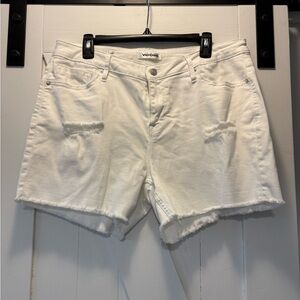 Vigoss Marley White Jean Shorts with Frayed Hem